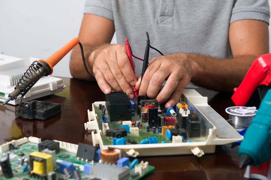 How to Start an Electrical Business in the UK